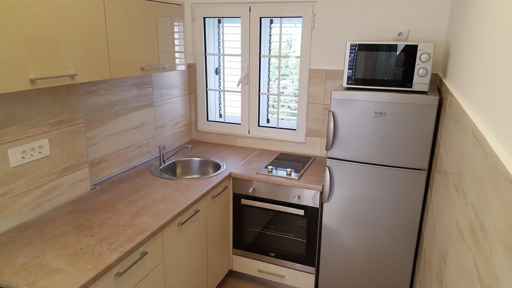 Apartment Milas Τίβατ Εξωτερικό φωτογραφία